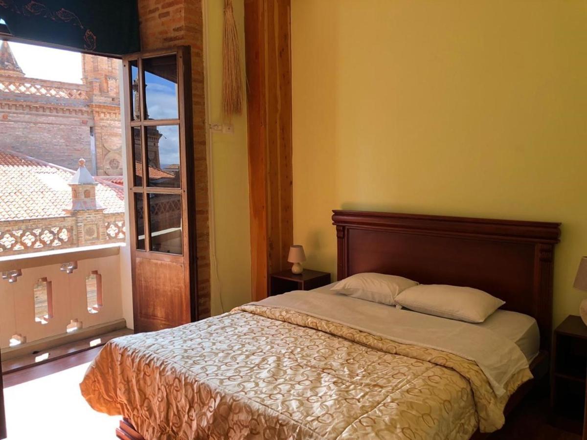 Flore Hotel Boutique กูเอ็งกา ภายนอก รูปภาพ