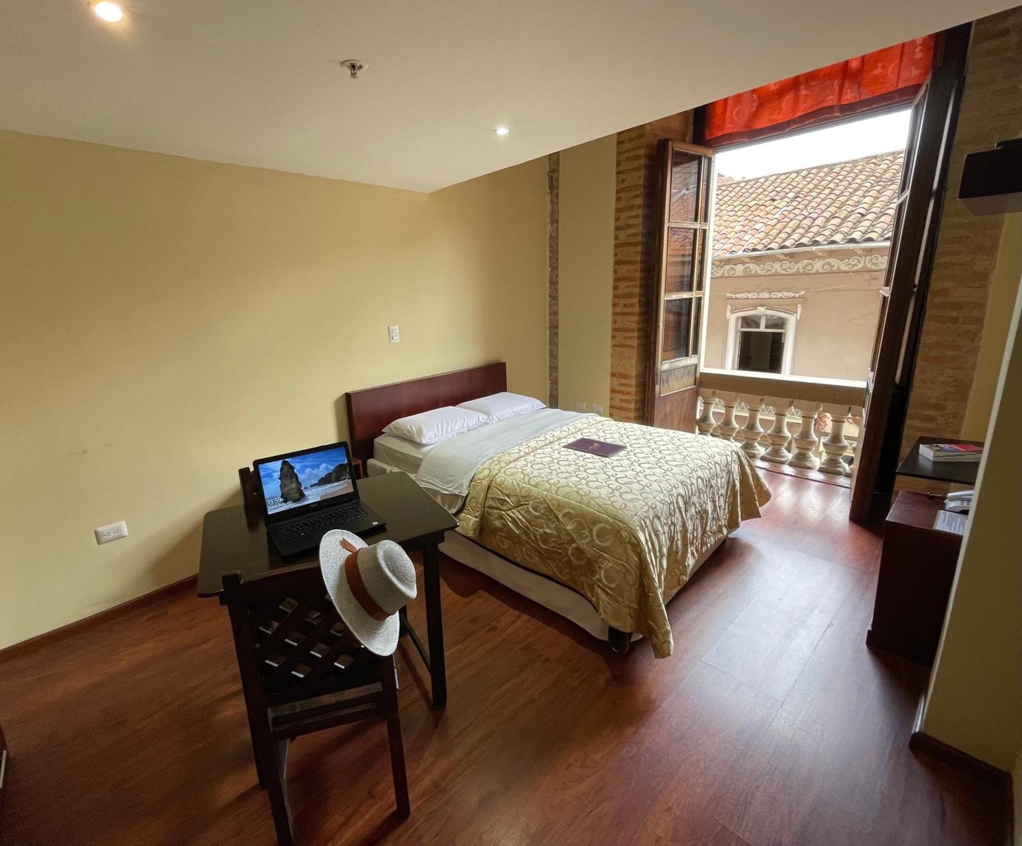 Flore Hotel Boutique กูเอ็งกา ภายนอก รูปภาพ