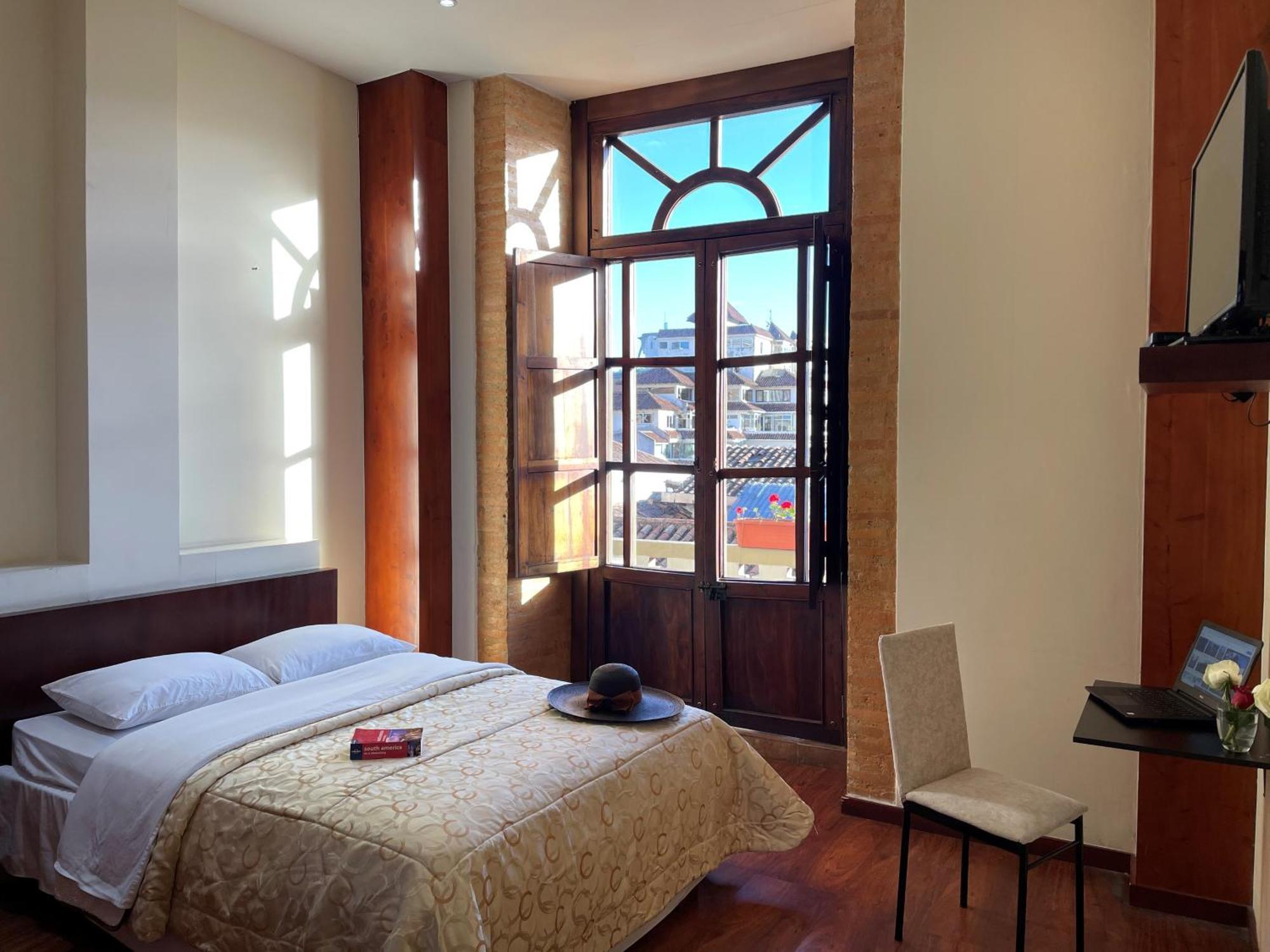 Flore Hotel Boutique กูเอ็งกา ภายนอก รูปภาพ