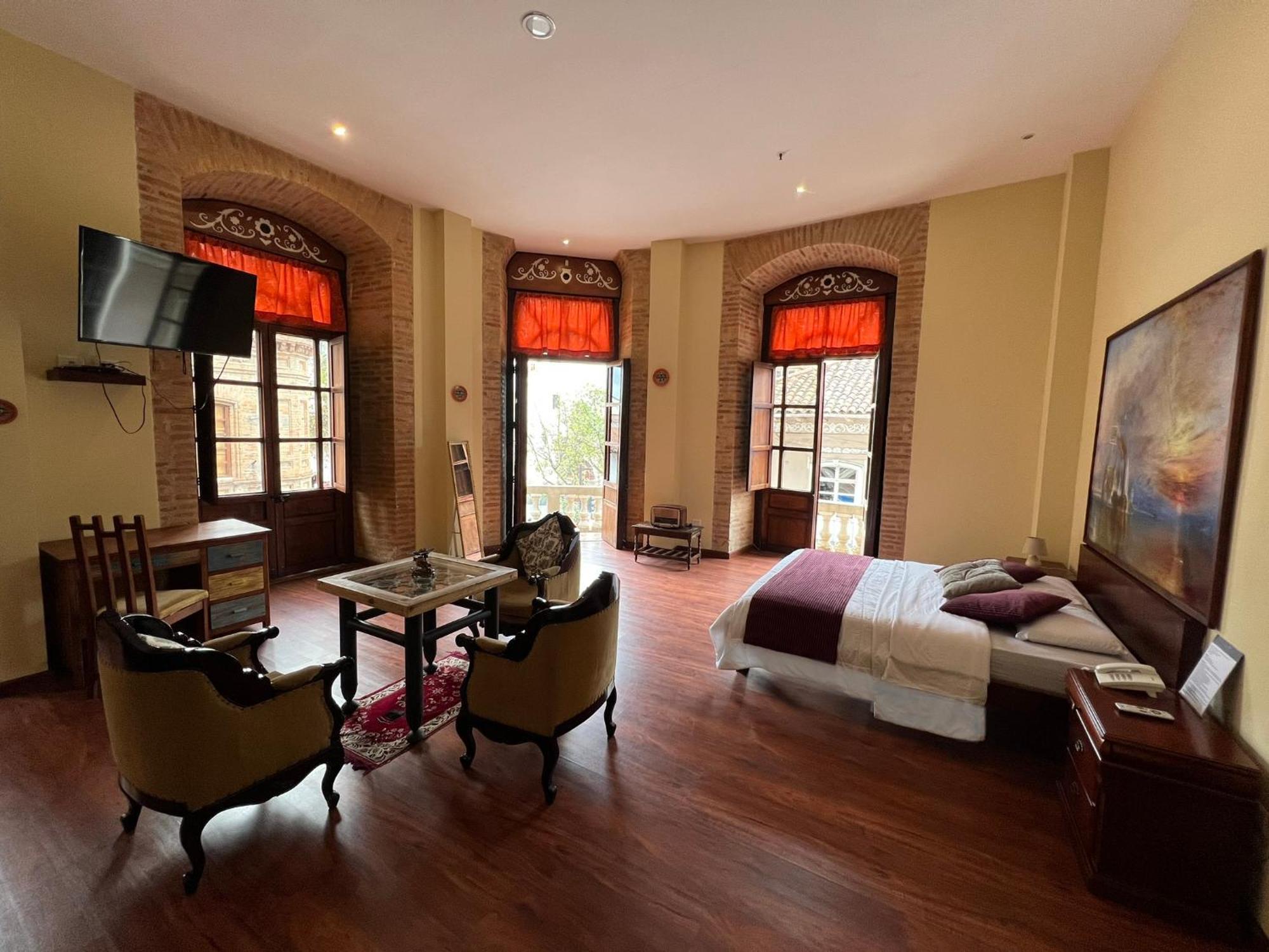 Flore Hotel Boutique กูเอ็งกา ภายนอก รูปภาพ